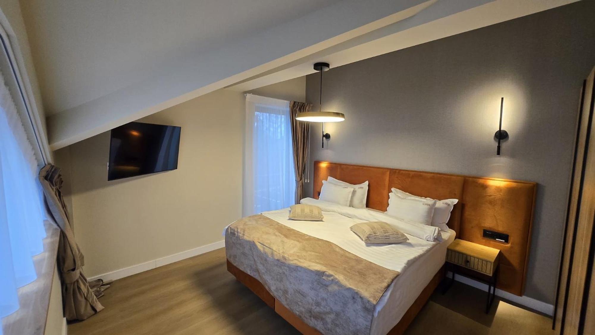 La Boheme Corbeanca - Partener Therme Ostratu エクステリア 写真